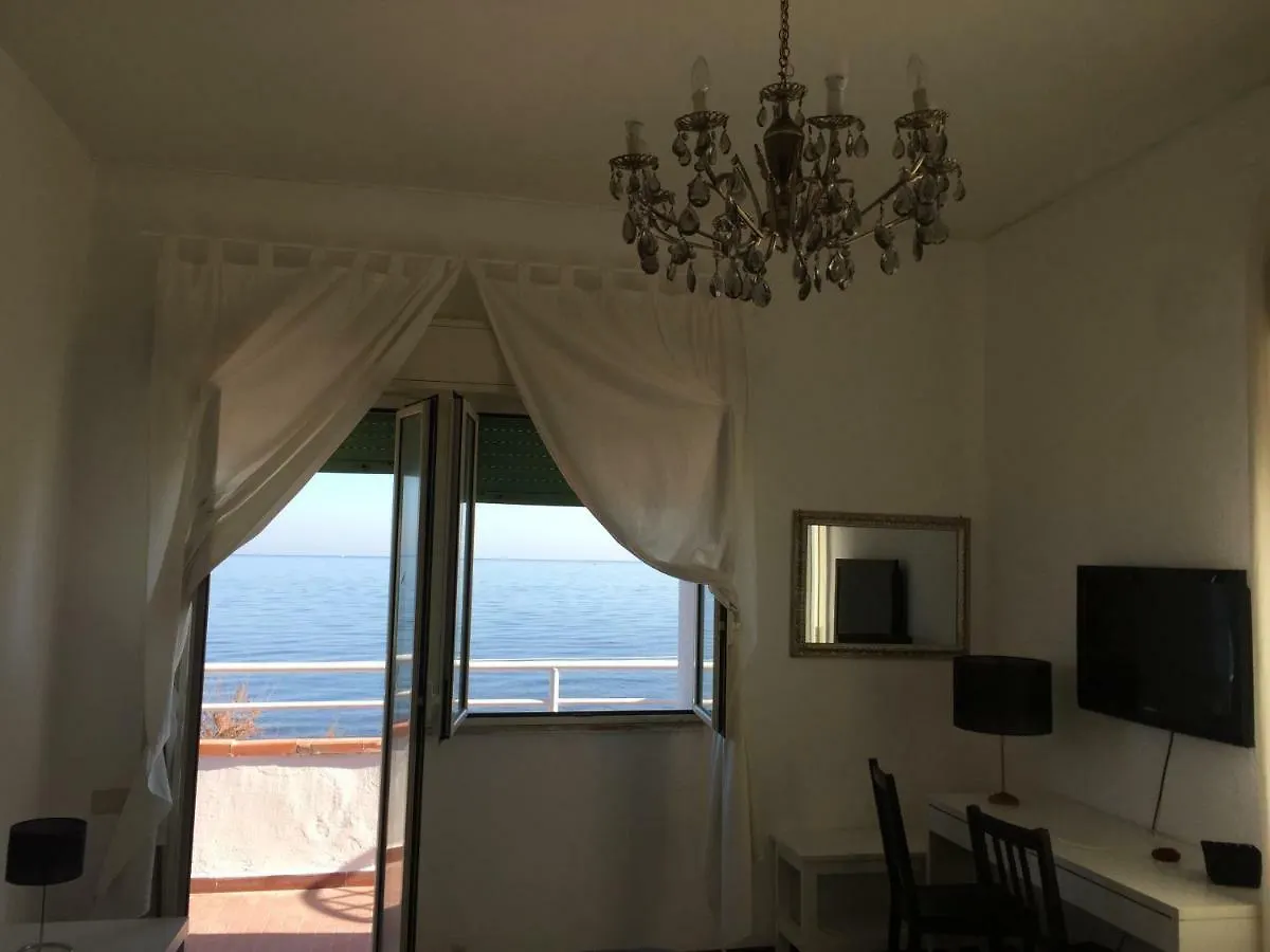 카리니 A Casa Di Giuseppe 2 B&B