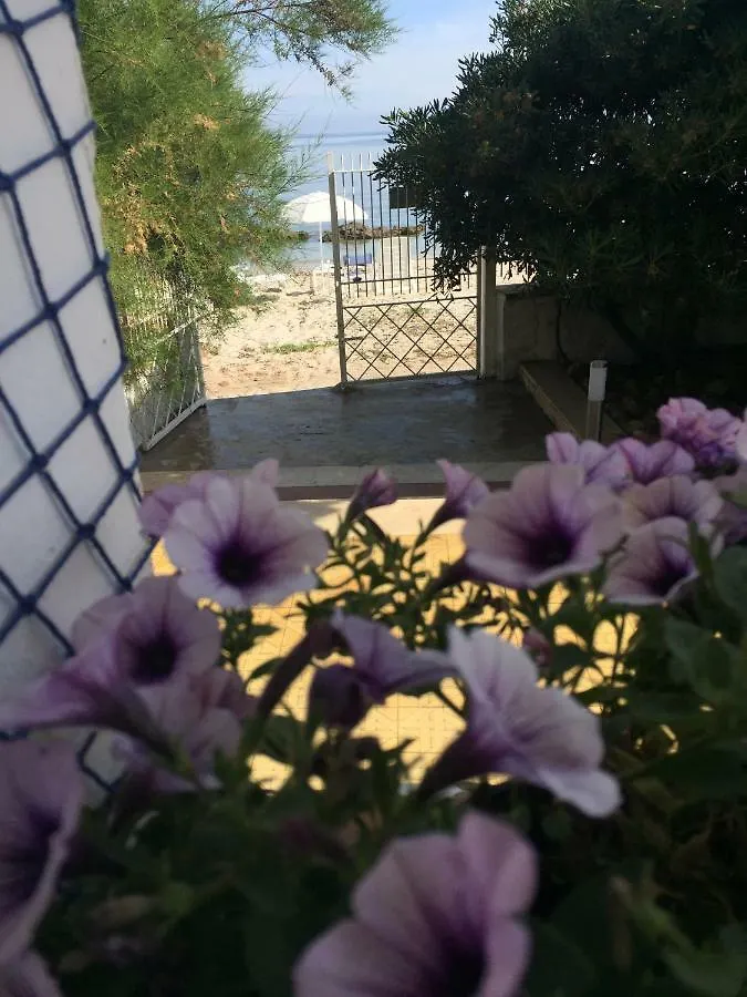 A Casa Di Giuseppe 2 Bed & Breakfast Carini