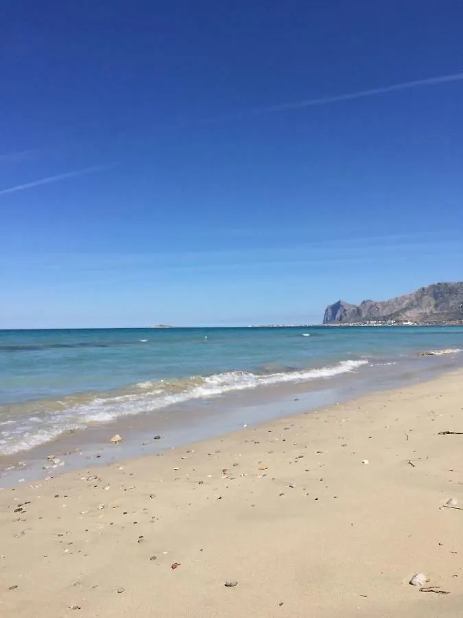 A Casa Di Giuseppe 2 Bed & Breakfast Carini